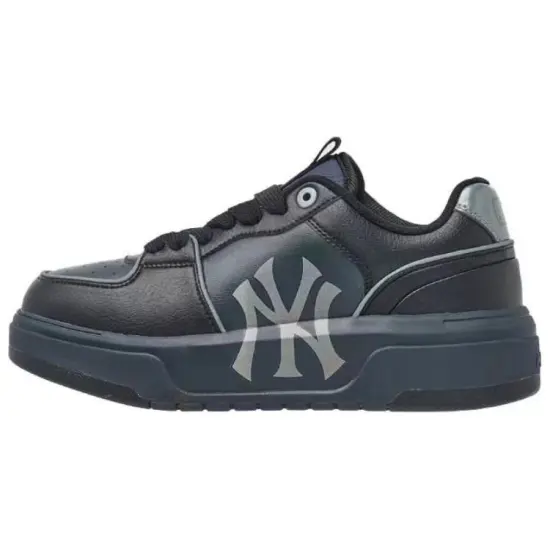 MLB New York Yankees Low Top Skateboard Shoes Unisex Black