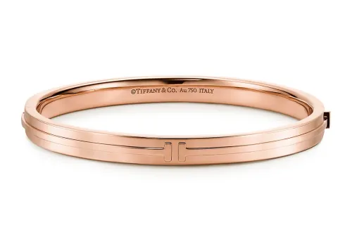 Tiffany & CO. Soleste diamond ring