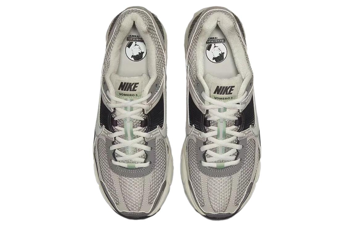 Nike Air Zoom Vomero 5