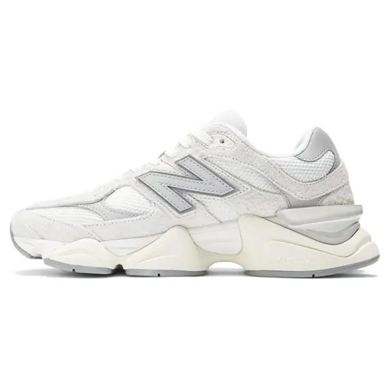 New Balance 9060 Moonbeam Sea Salt
