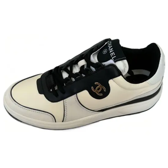 CHANEL Skateboard Shoes Women's Low-Top White Black