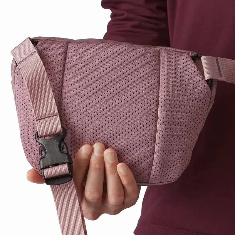 Сумка Arcteryx Mantis2.5L (розовая) — фото 4