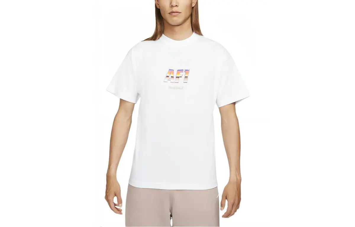 Nike T-Shirts Men's White Crew Neck Moderate Straight Fit