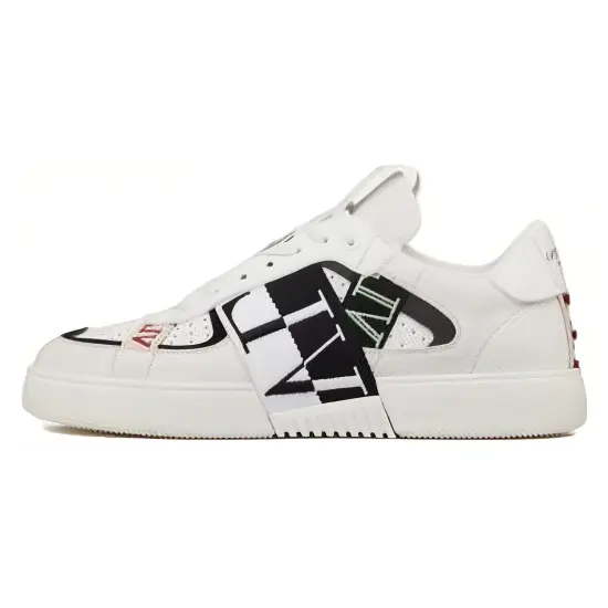 Valentino Garavani VL7N Lace Up Sneakers