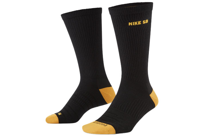 Nike Crew Socks Unisex 3 Pack Black/Red/White