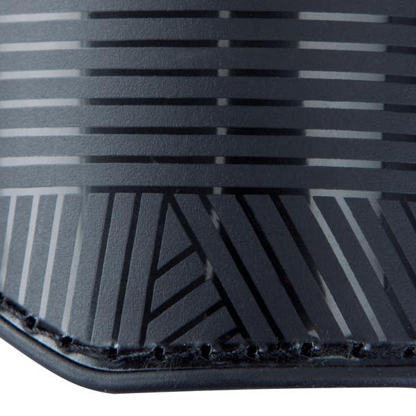 DECATHLON Soccer Shin Guards High Density Polyethylene Unisex 70g