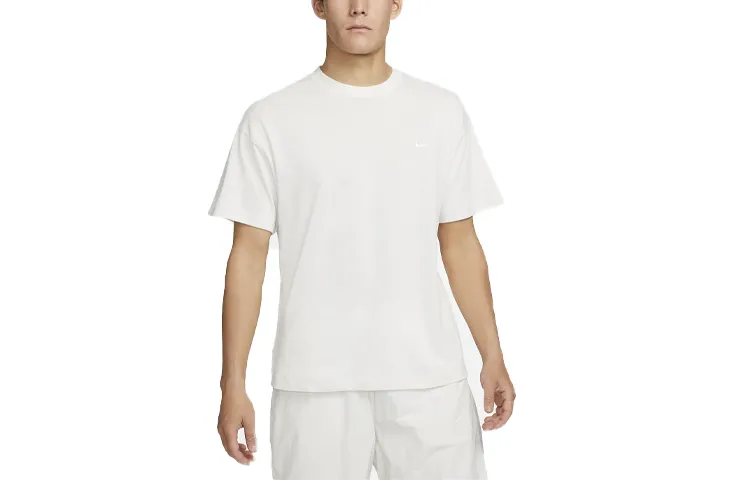 Nike T-Shirts Men's White Crew Neck Moderate Straight Fit