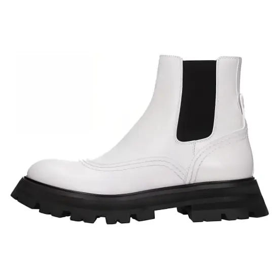 Alexander McQueen Wander Chelsea Boots 'White Black' Women's