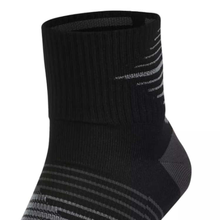 Nike DRI FIT LIGHTWEIGHT QUARTER Crew Socks Unisex 1 Pack Black/Neon Yellow/Neon Yellow