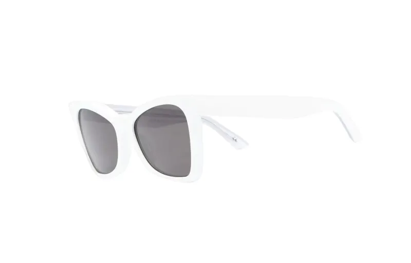 【Previous Season】butterfly-frame tinted sunglasses