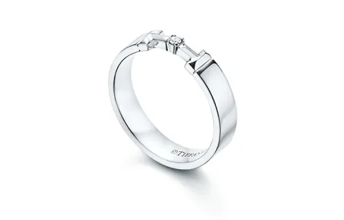 Tiffany & CO. 2010 18kt white gold T True ring