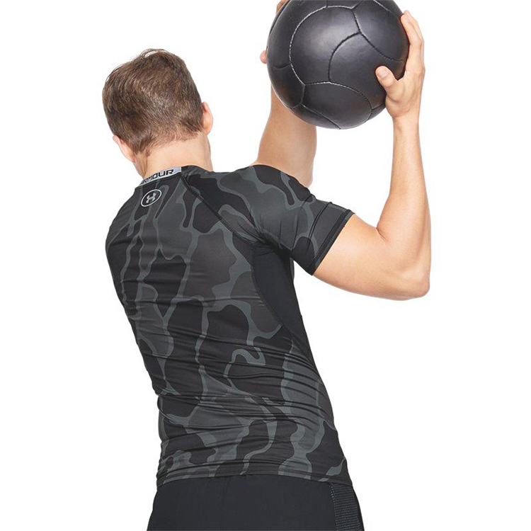 Мужская футболка Under Armour (черная) — фото 4