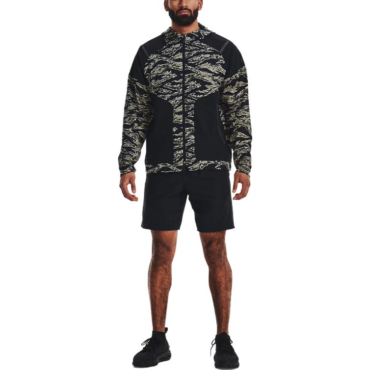 Under Armour Sports Shorts Men’s Black Moderate