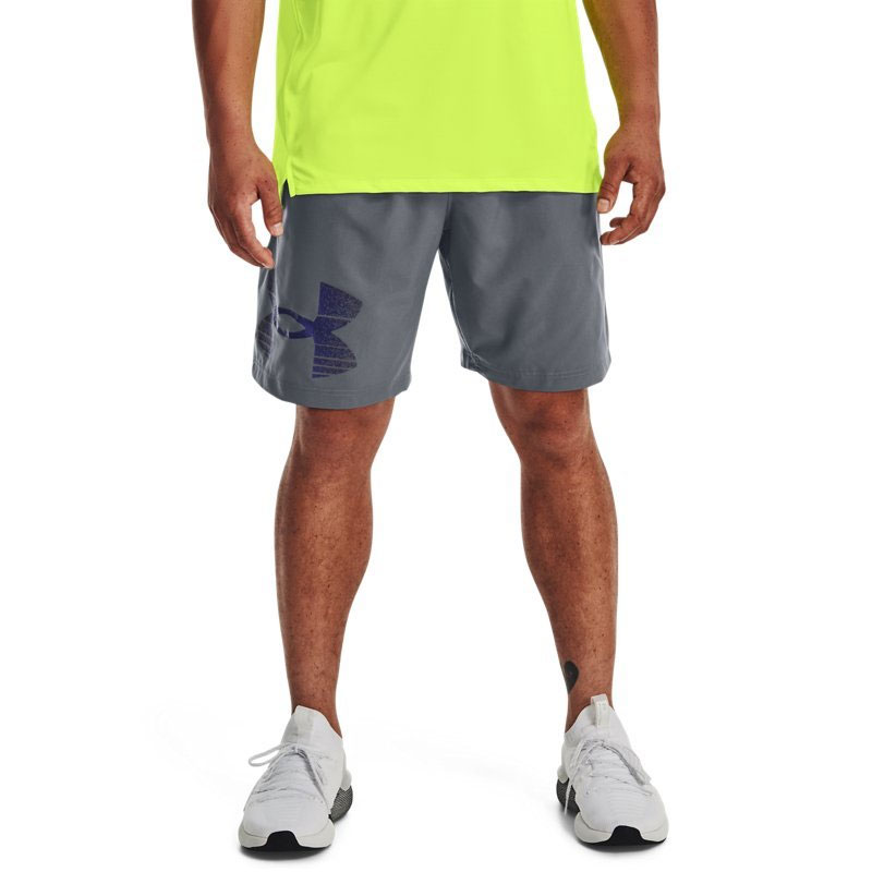 Under Armour Sports Shorts Men’s Gray Moderate
