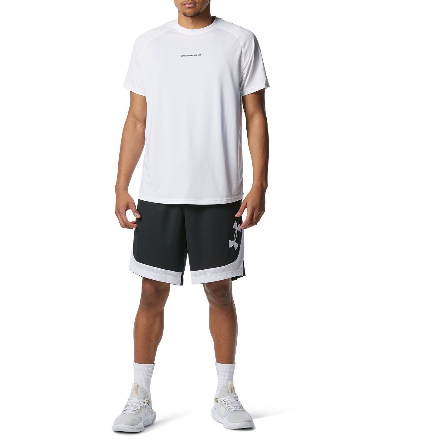 Under Armour Sports Shorts Men’s Black Moderate