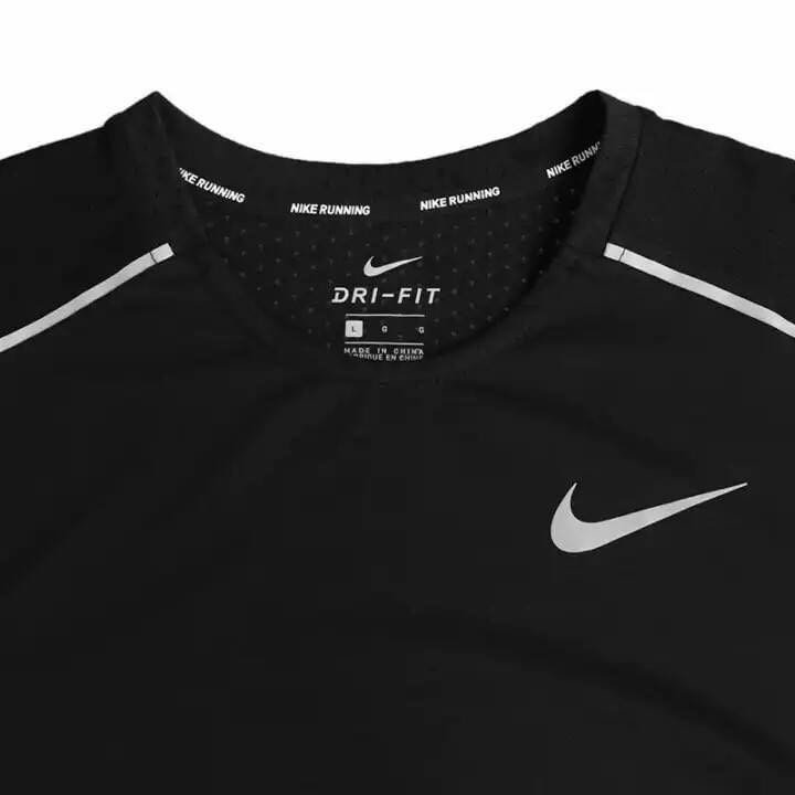 Мужская футболка Nike RISE 365T (черная) — фото 4