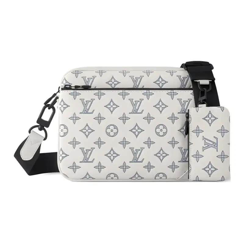 LOUIS VUITTON M69443 Trio Messenger