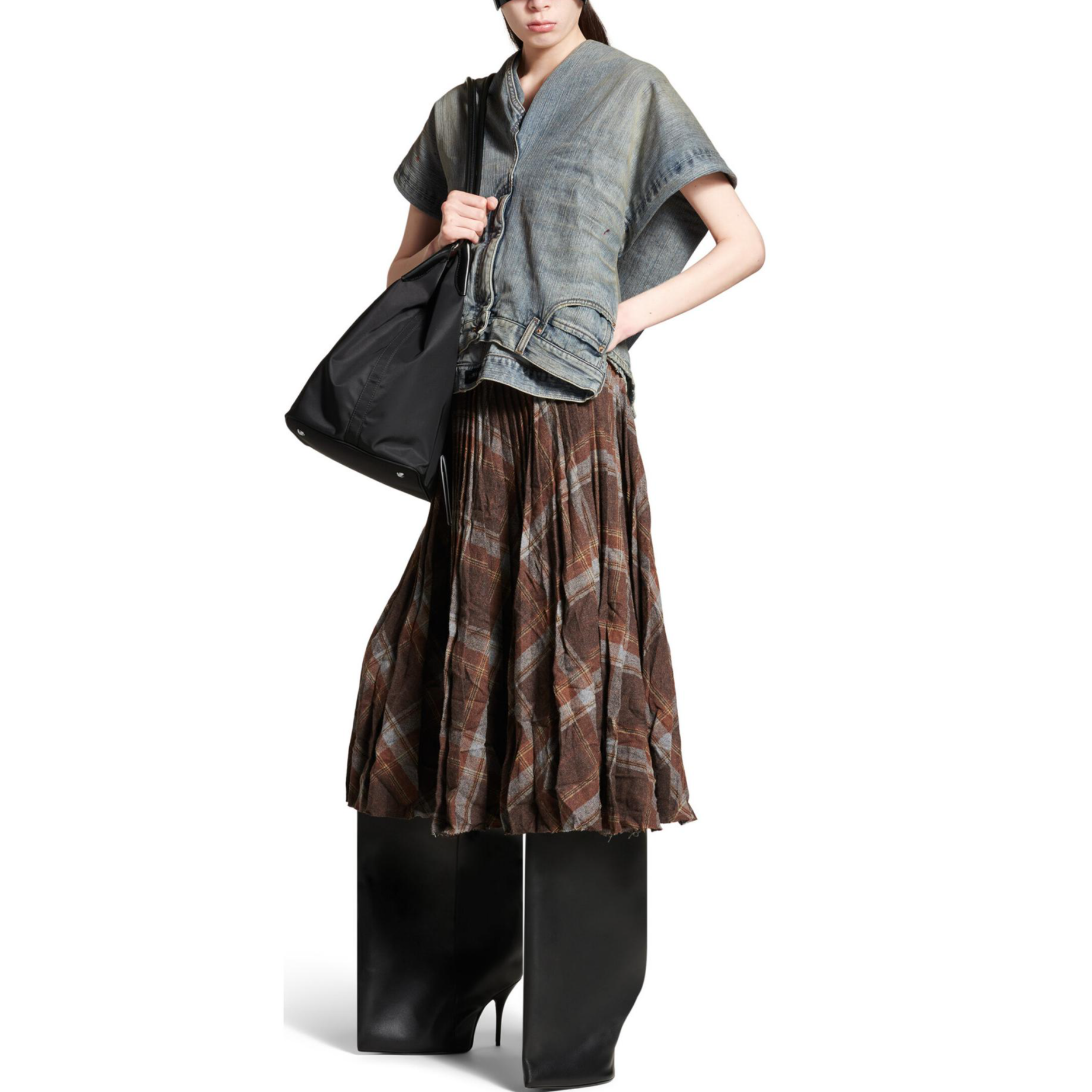 Женская джинсовая куртка Balenciaga (голубая) — фото 3