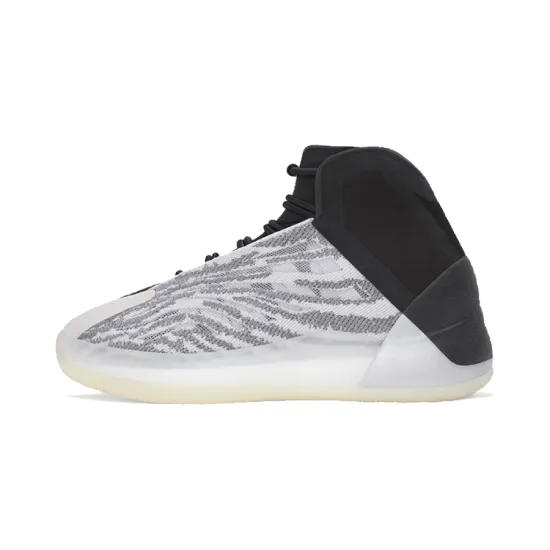 Adidas Yeezy QNTM Lifestyle Model Kids