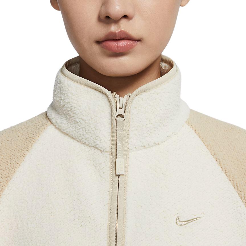 Женская куртка Nike Sportswear (разноцветная) — фото 4