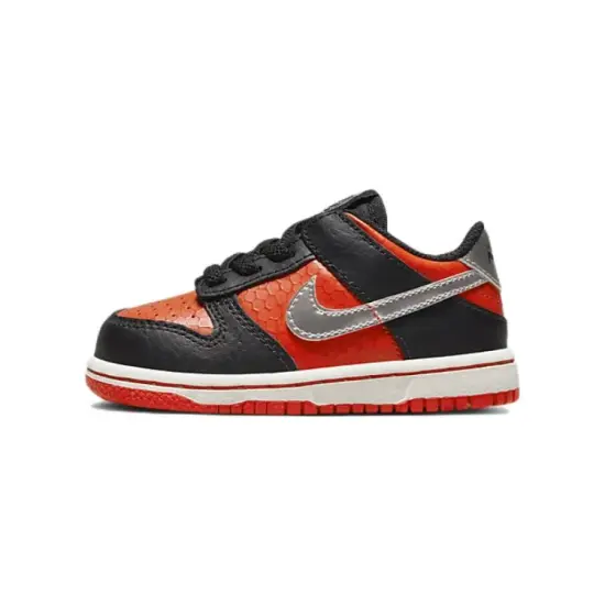 Nike Dunk Low SE Martian TD