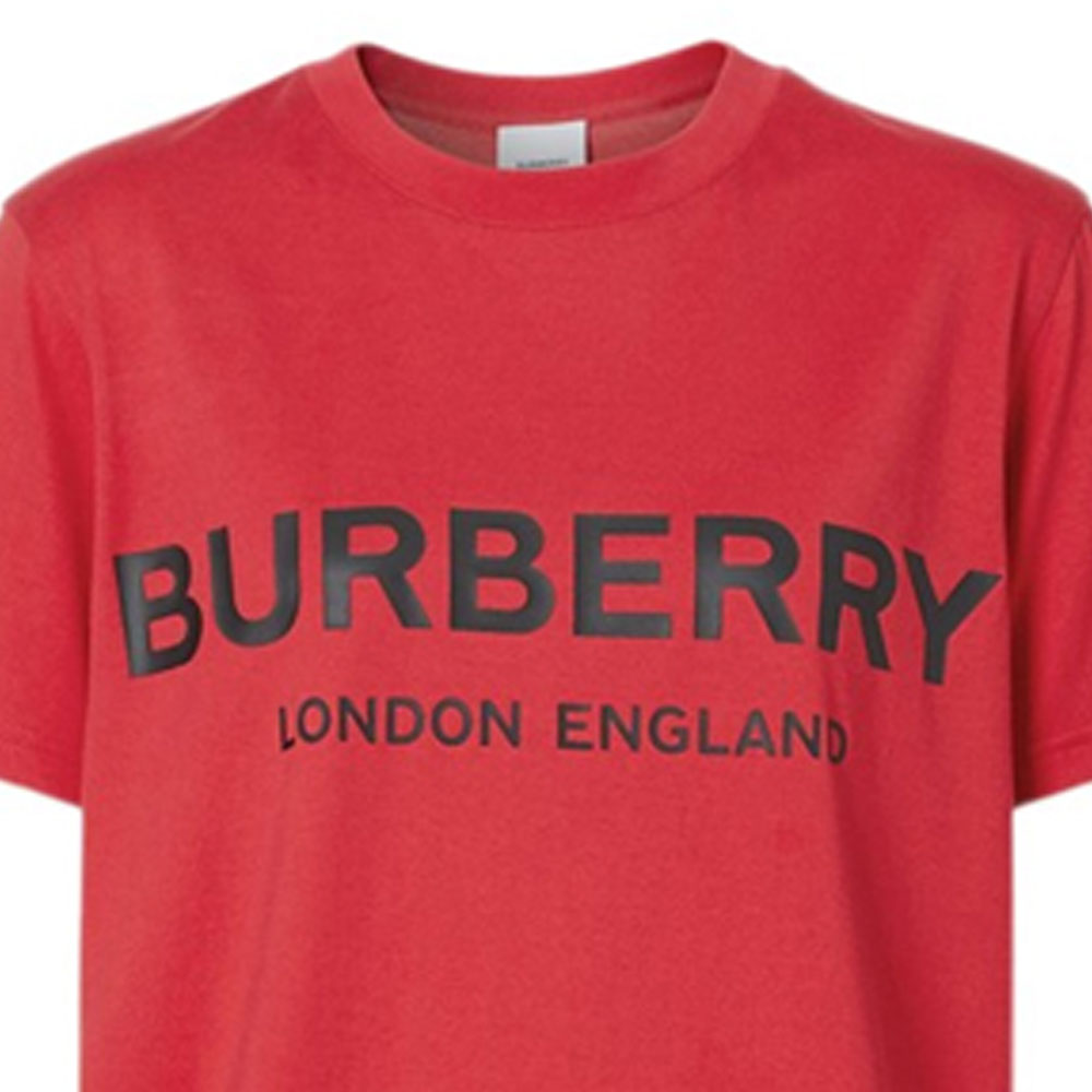Женская футболка Burberry Graphic Logo T-shirt (красная) — фото 5