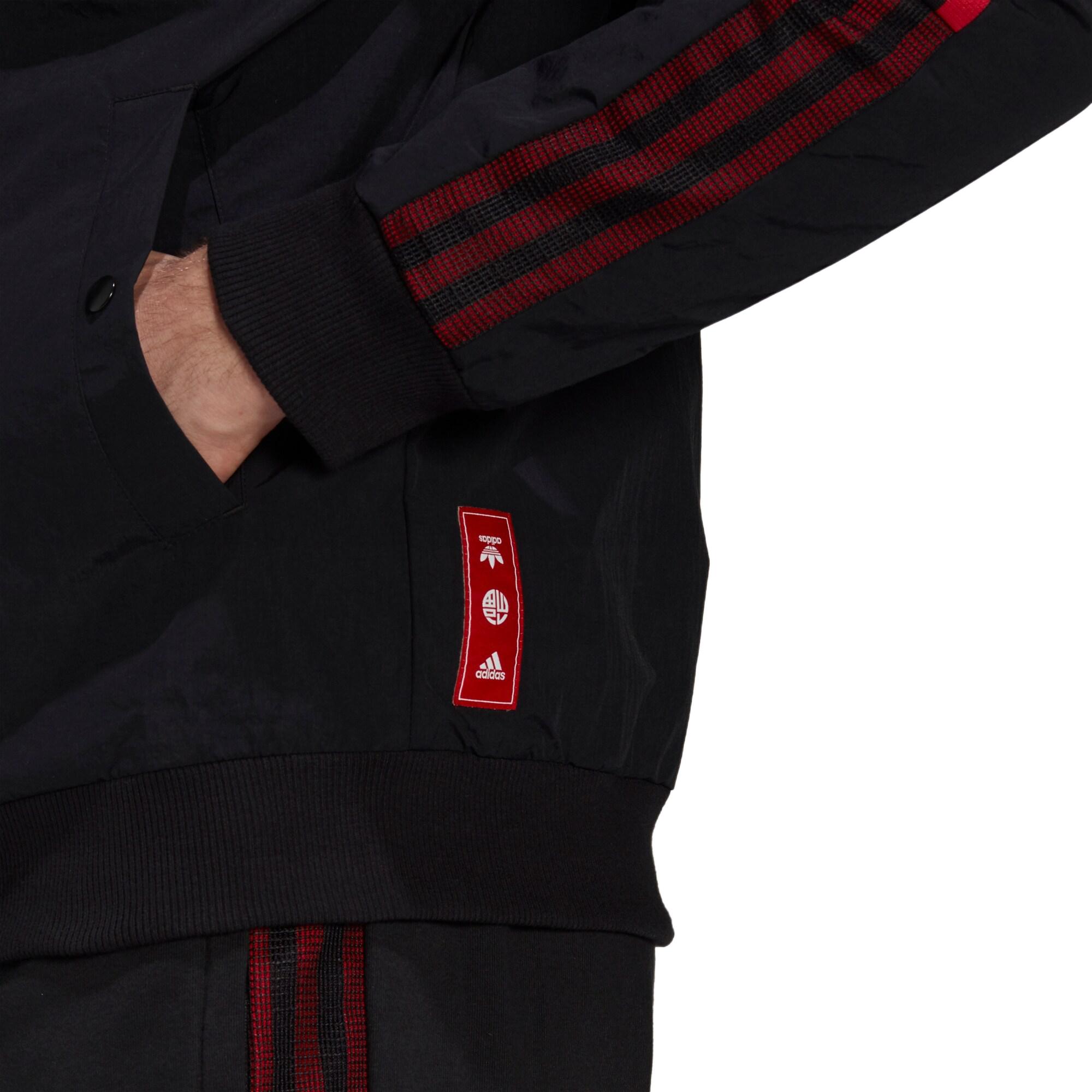 Мужская куртка adidas CNY Fcb Bomber (черная) — фото 6