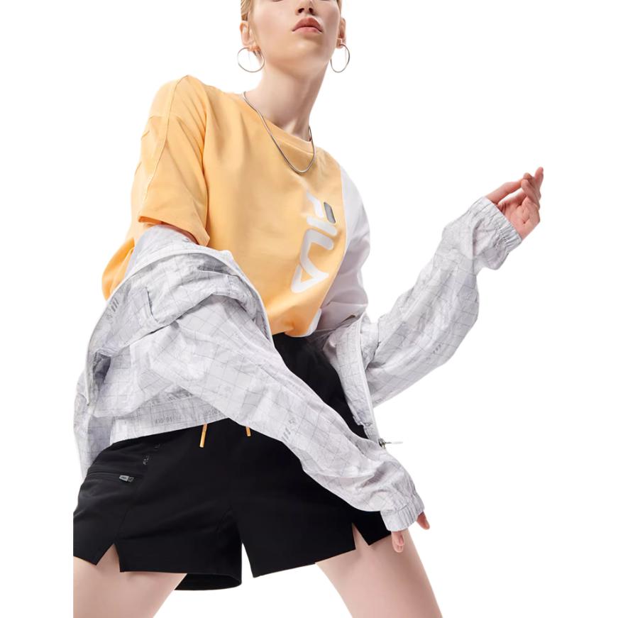 Женская куртка Fila FUSION (белая) — фото 5