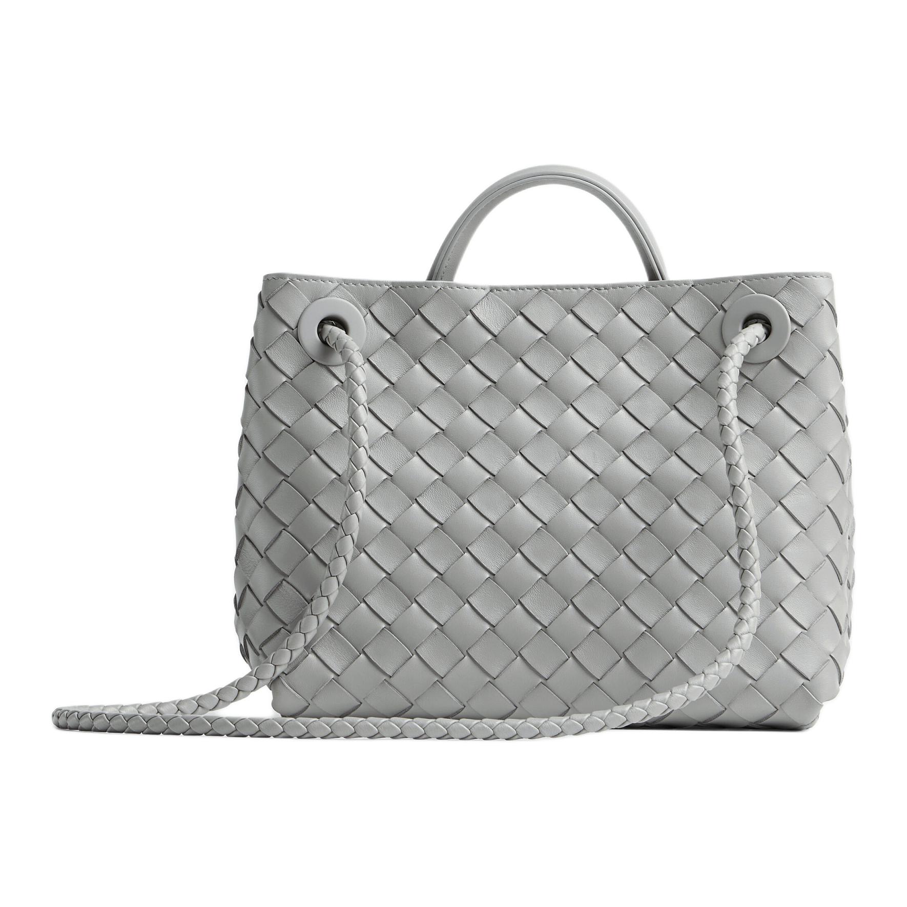 Женская сумка Bottega Veneta Intrecciato Andiamo (серебряный) — фото 2