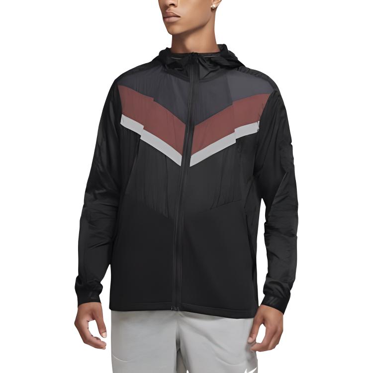 Мужская куртка Nike Windrunner Wild Run (черная) — фото 3