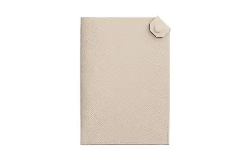 HERMES Tarmac Epsom Calfskin Passport Holder Small Women's 10 Craie Milkshake White