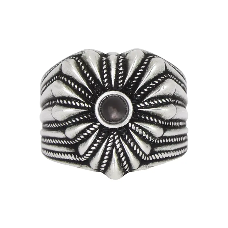 GUCCI Interlocking Heart Ring