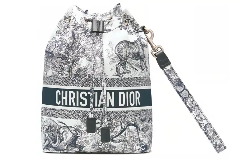 DIOR Travel Clutches