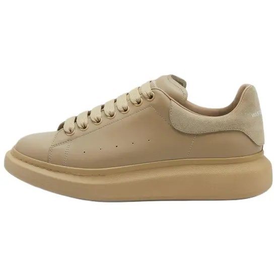 Alexander McQueen Round Toe Lace-Up Sneakers