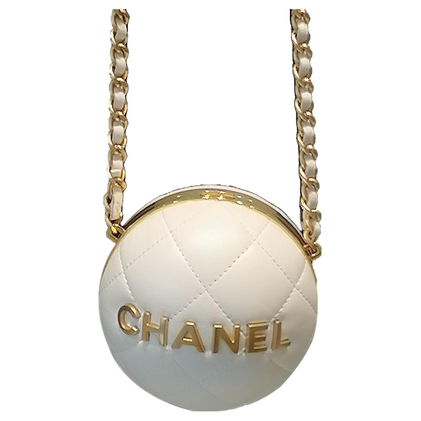 Женская сумка Chanel CHANEL 22A (белая)
