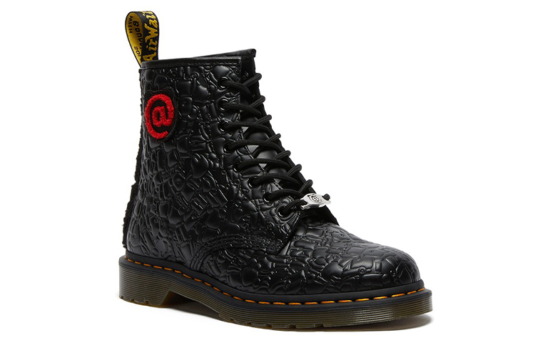 Medicom Toy x DDr.Martens 1460 Remastered