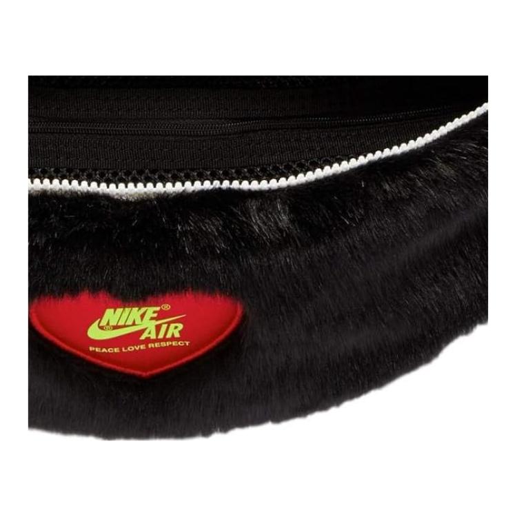 Сумка Nike x Olivia Kim Heritage (черный) — фото 5