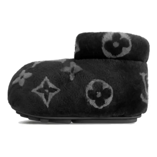 LOUIS VUITTON Lv Footprint Low Boot Black