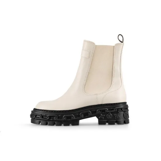 LOUIS VUITTON Chelsea Boots Women's White