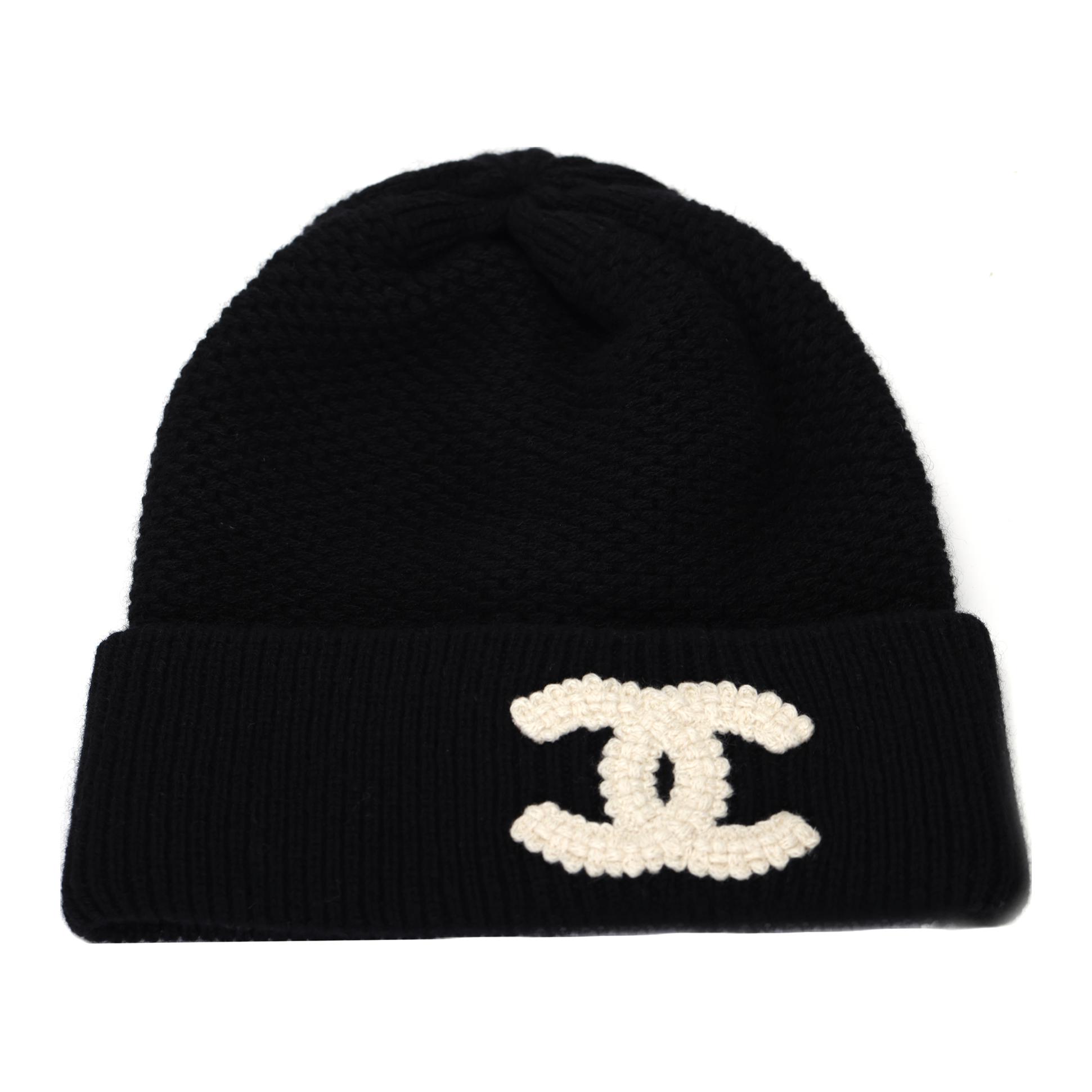Шапка Chanel CHANEL Logo (черный)
