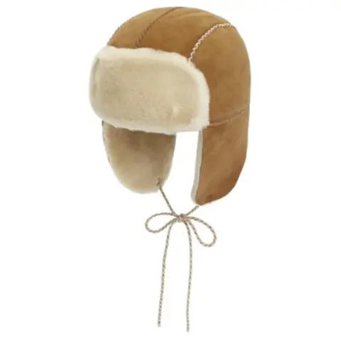 UGG Sheepskin Trapper