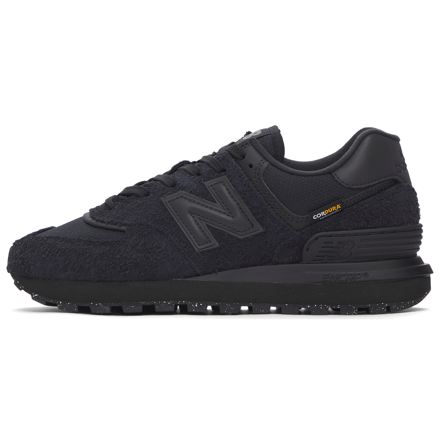 New Balance NB 574 LG нь тохь тухтай, тохь тухтай хар дайчдын цохилт нь боолтыг шингээдэг.