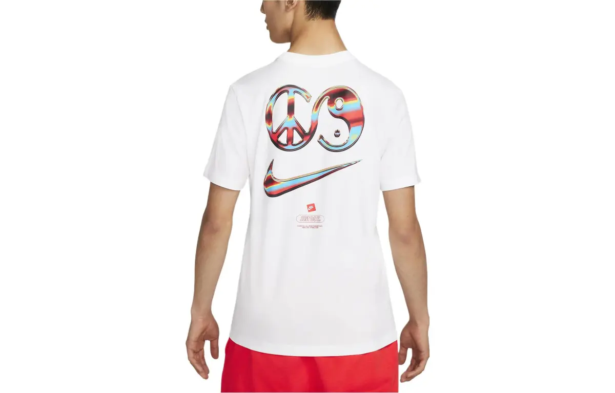 Nike T-Shirts Men's White Crew Neck Moderate Straight Fit