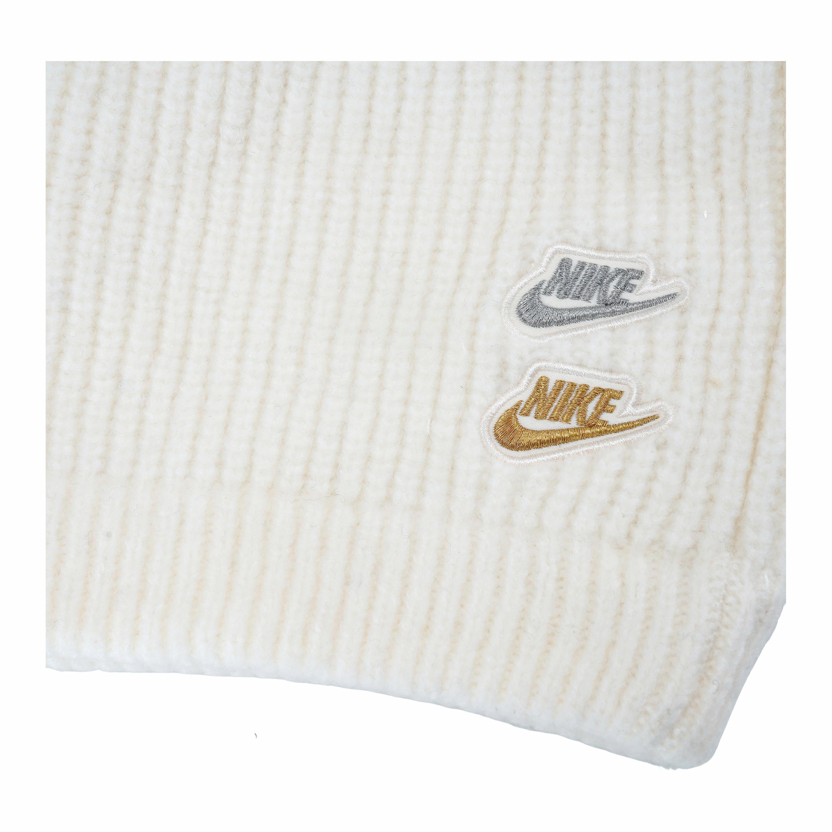 Шапка Nike Logo (черная) — фото 5