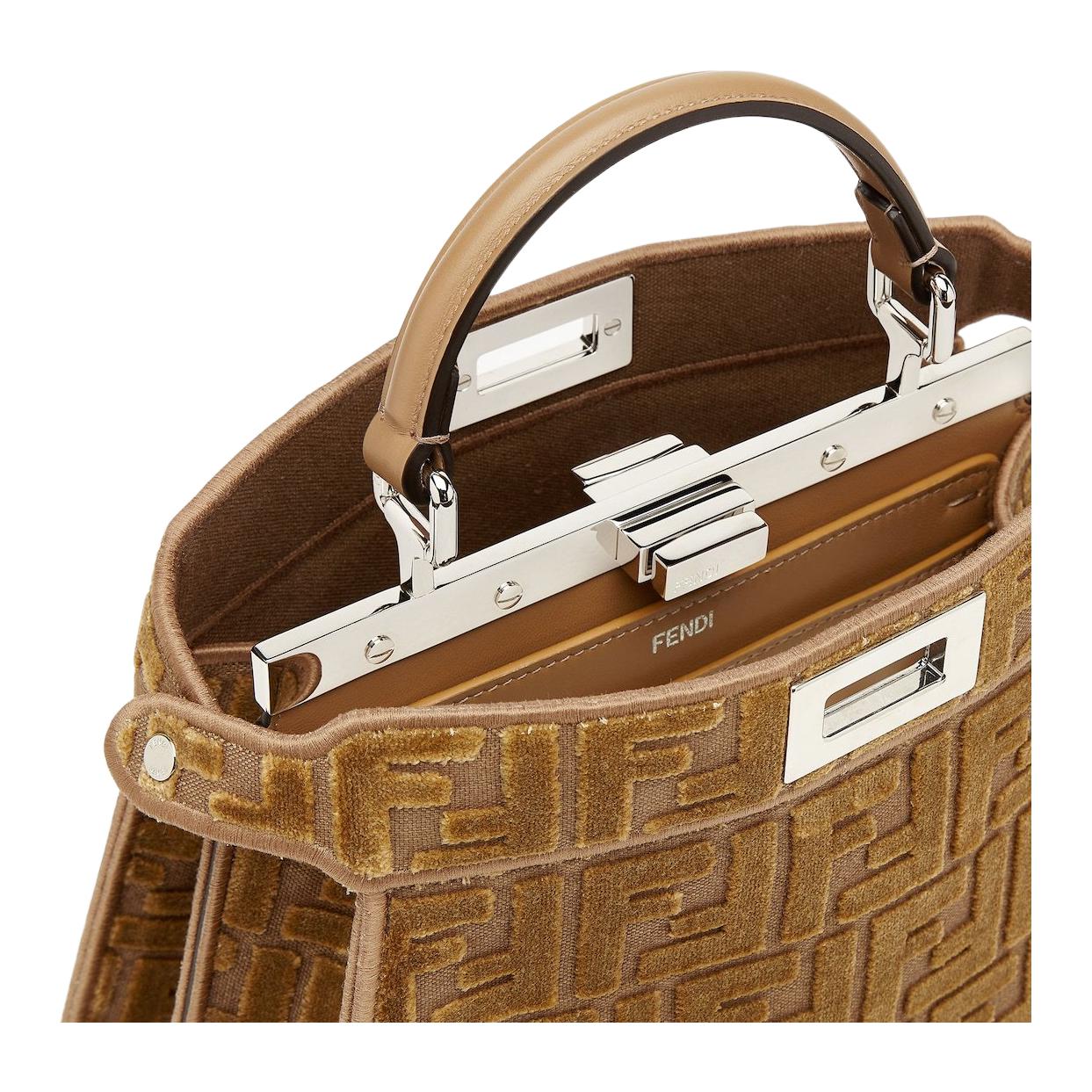 Женская сумка Fendi Peekaboo ISeeU (бежевая) — фото 4