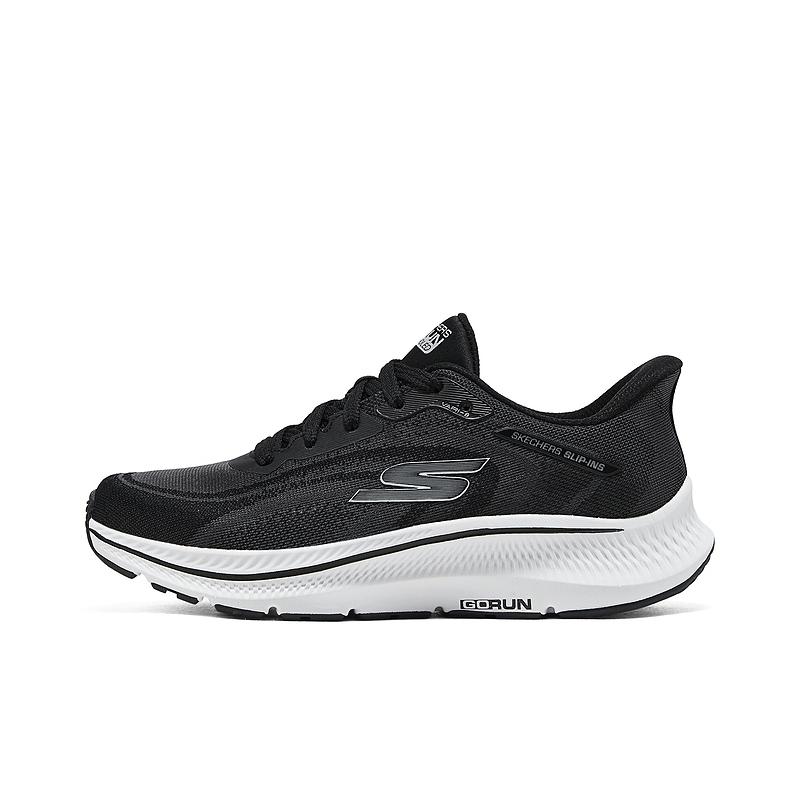 Skechers Women’s GO Abrasion Resistant Low top Casual Running Shoes Women’s Black White