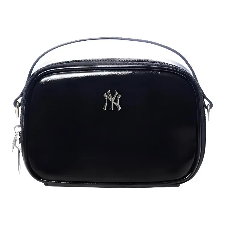 MLB Polyurethane Makeup Bag Travel Organizers Women's Black