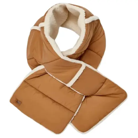 UGG Brand Logo Nylon Knit Scarves Women's Chestnut