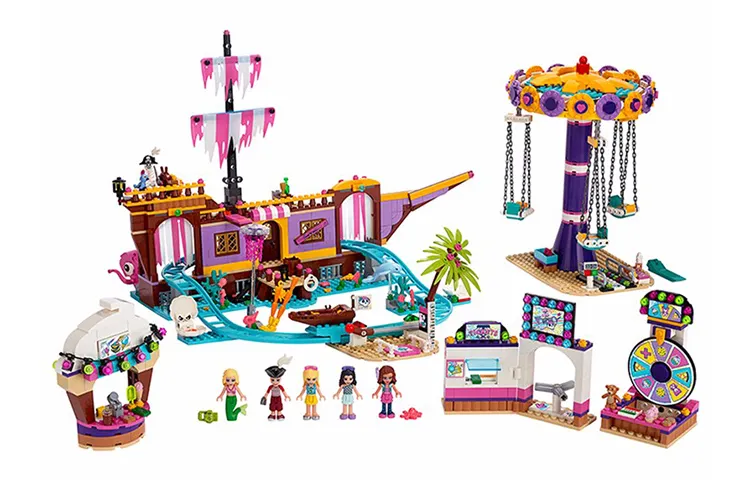 LEGO LEGO Friends Series Heart Lake City Luxury Fun Playground Plastic Building Blocks 1001-2000pcs 41375