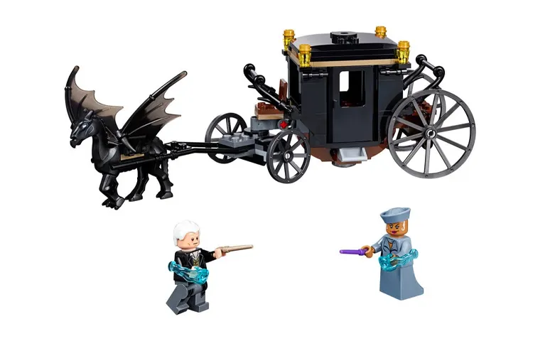 LEGO LEGO Harry Potter Series Fantastic Beasts Characters Fantastic Beasts and Where to Find Them Series The Escape of Grindelwald Building Blocks 132 pcs/pzs 75951